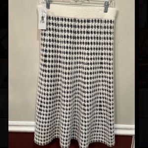 Fuzzy Houndstooth skirt